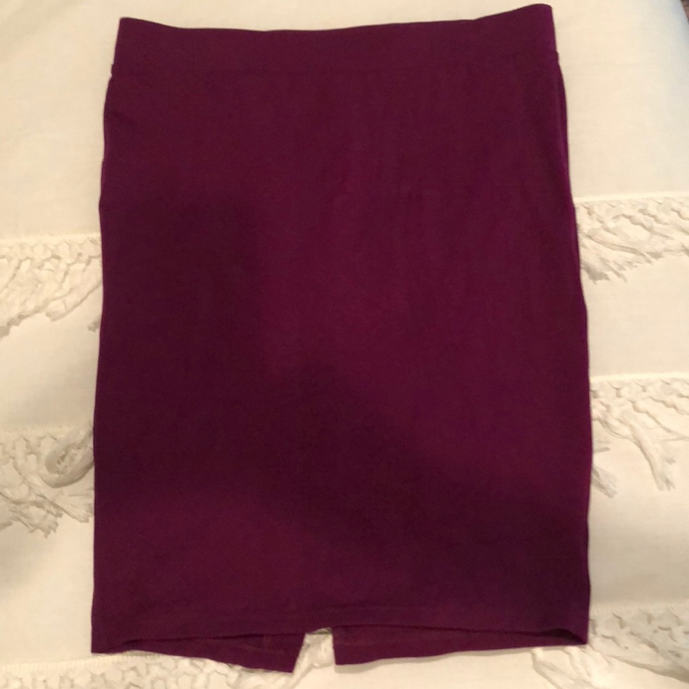 Torrid Size 1 Berry Pencil Skirt
